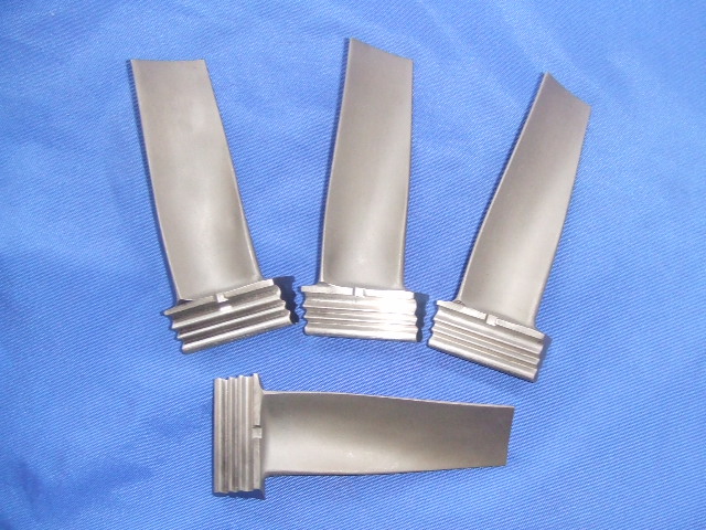 TURBINE BLADE